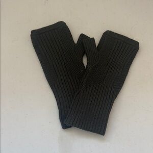 LULULEMON XS/S fingerless gloves wool blend dark green in color